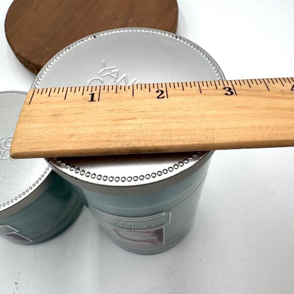 Yankee Candle Catching Rays 7oz Single Wick set of two 2 7oz and 12 oz lit one - Picture 16 of 16
